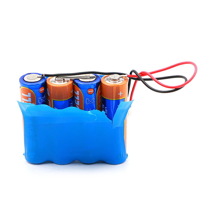 干电池的电是从哪里来的？